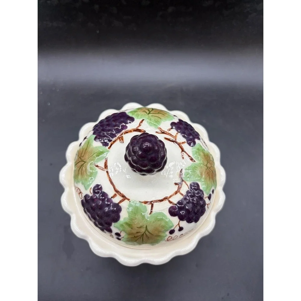 Vntg Ceramic Grape Sugar Bowl with Lid Footed Jam Jar Purple Green‎ Hand Painted